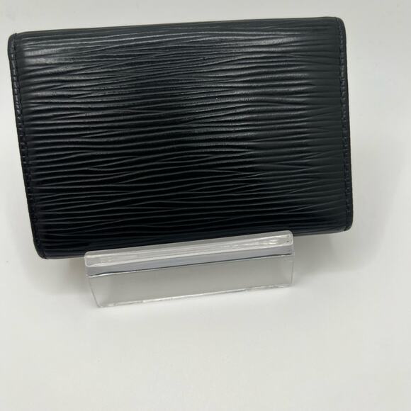 GUC Louis Vuitton Black Epi Key Case - Picture 2 of 6